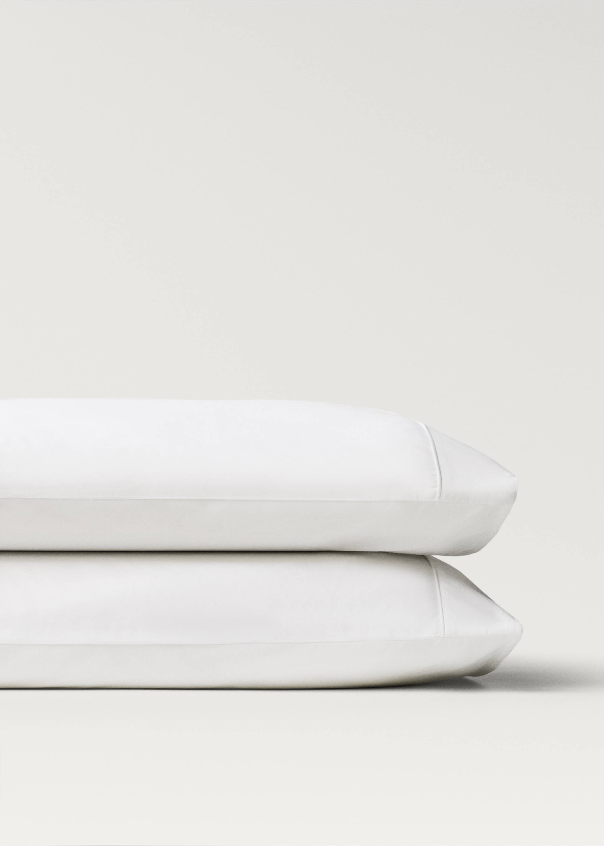 Two 600-thread cotton satin pillowcases 50x75 cm - Details of the article 1, White. Ref: 37022989-00.