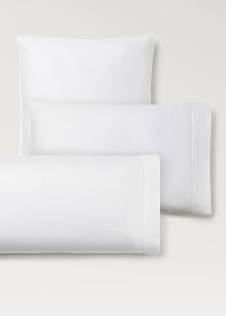 Two 600-thread cotton satin pillowcases 50x75 cm — White