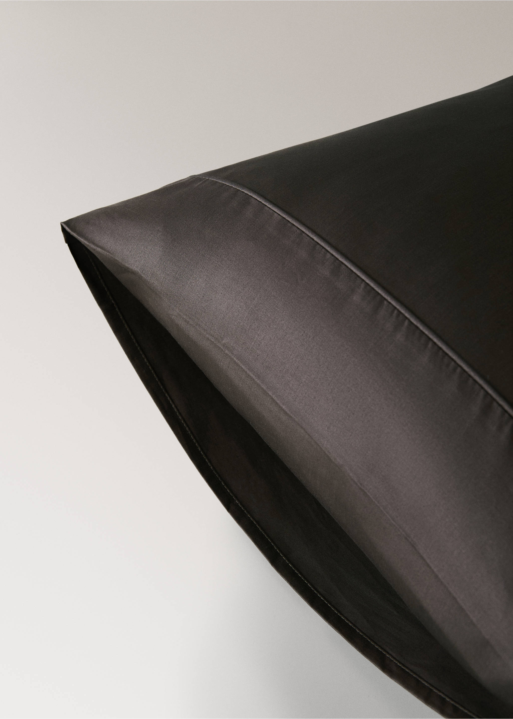 Deux taies d’oreiller coton satin 600 fils 50x75 cm - Détail de l'article 1, Marron. Ref: 37022989-00.