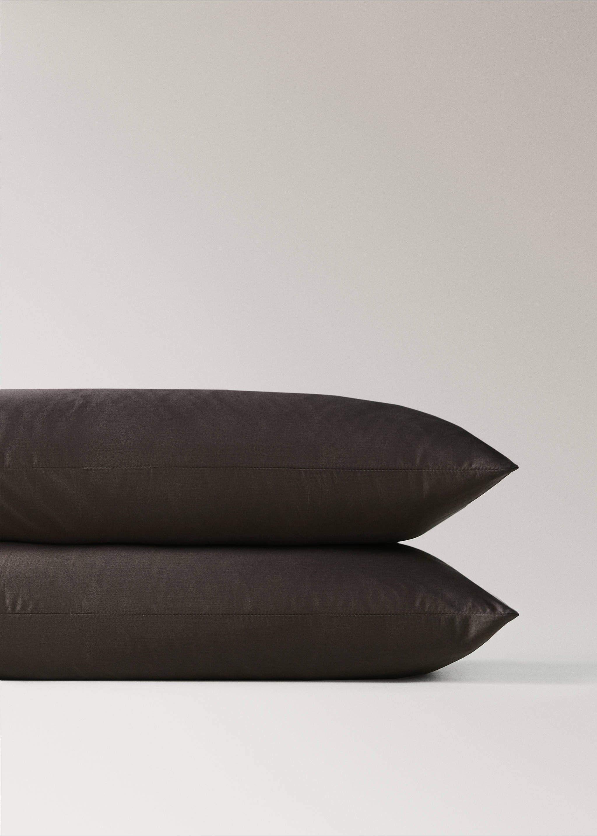 Deux taies d’oreiller coton satin 600 fils 50x75 cm - Détail de l'article 2, Marron. Ref: 37022989-00.