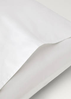 Two 600-thread count cotton satin pillowcases 60x60 cm — White 3