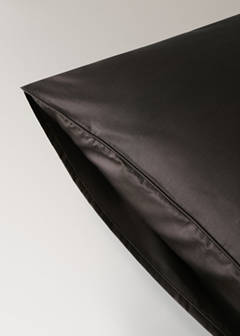 Two 600-thread count cotton satin pillowcases 60x60 cm — Brown 2