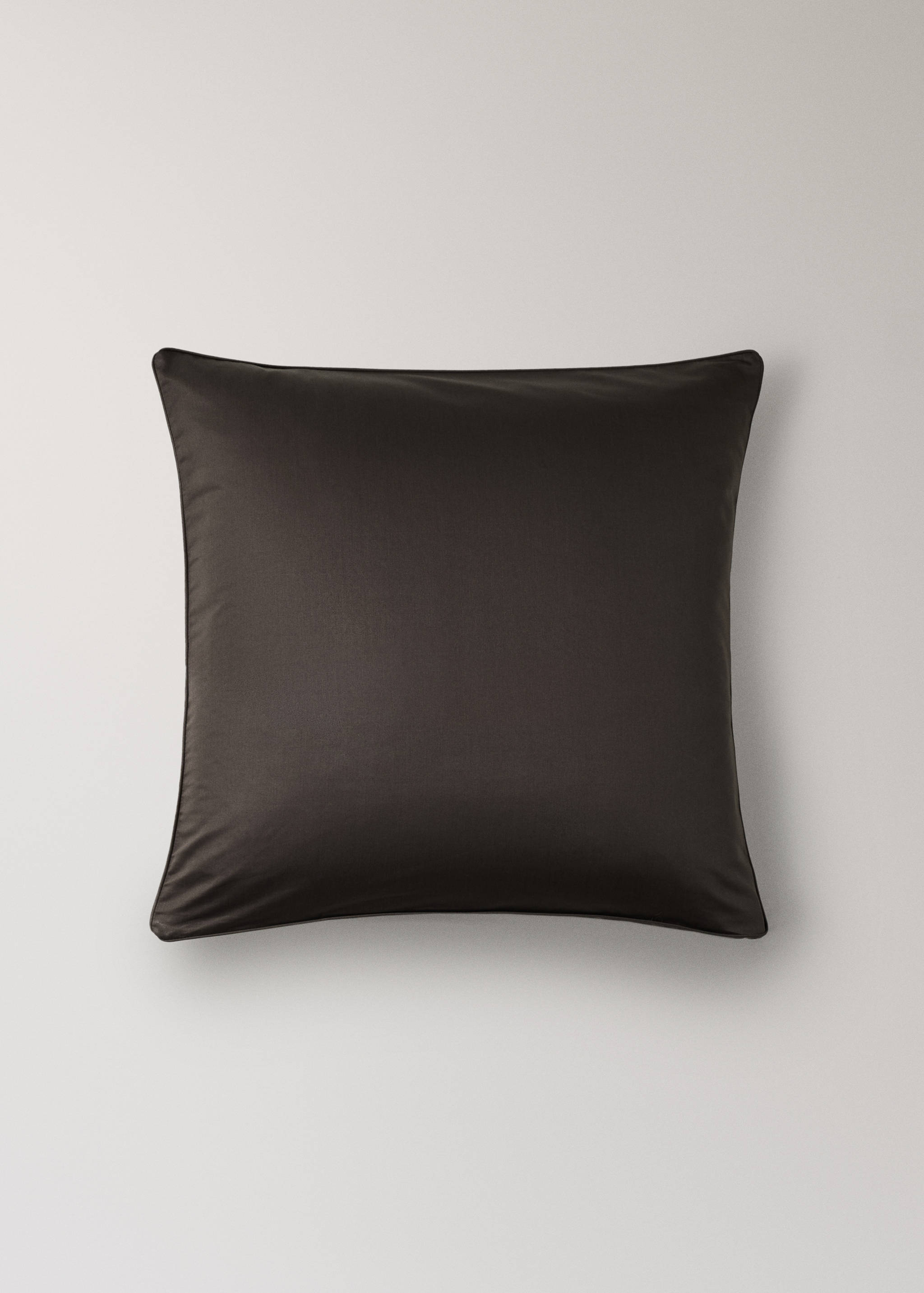 Two 600-thread count cotton satin pillowcases 60x60 cm - Article without model