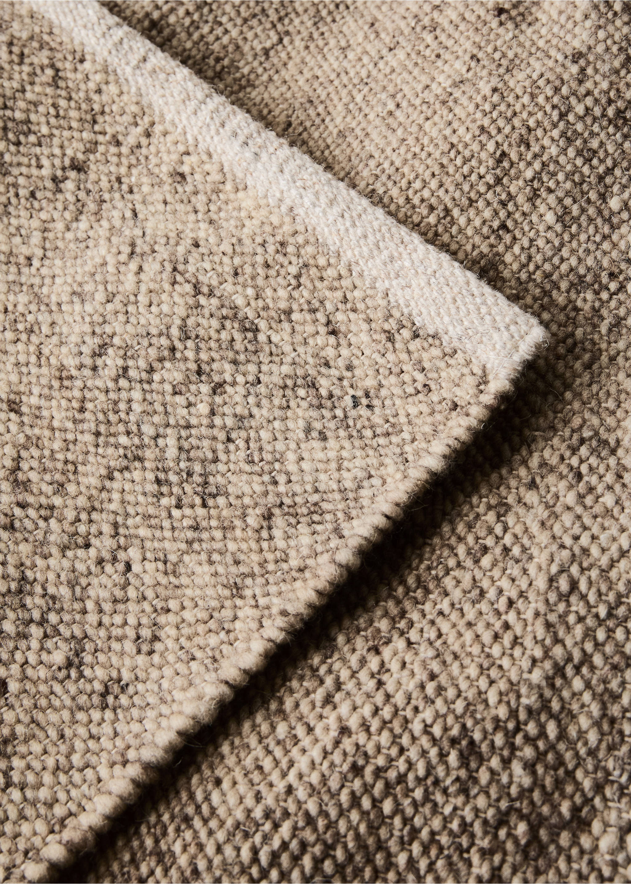 Large wool and cotton blend rug - Details of the article 2, Medium Brown. Ref: 37023279-00.