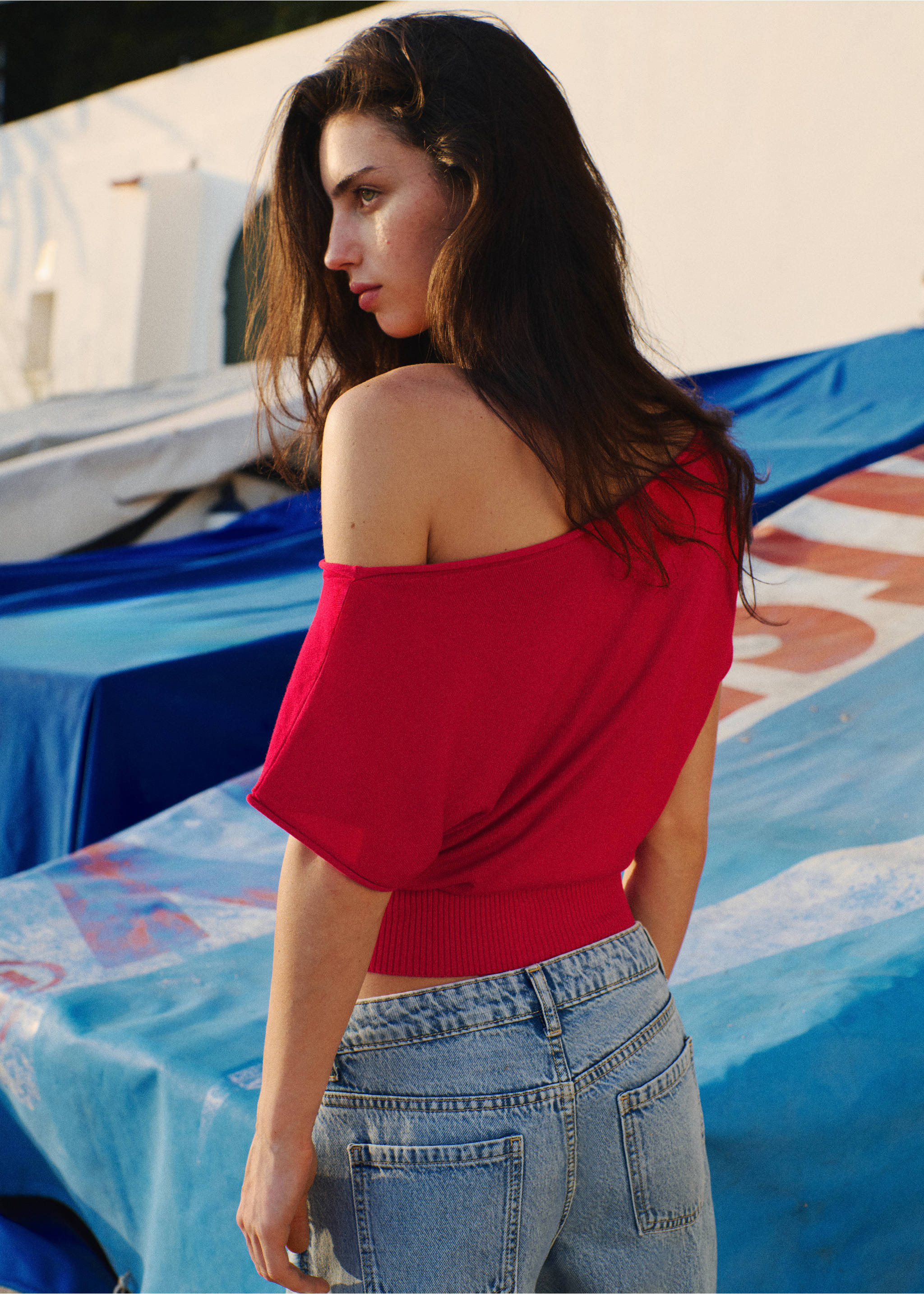Short-sleeved knitted sweater - Details of the article 1, Red. Ref: 37023290-00.