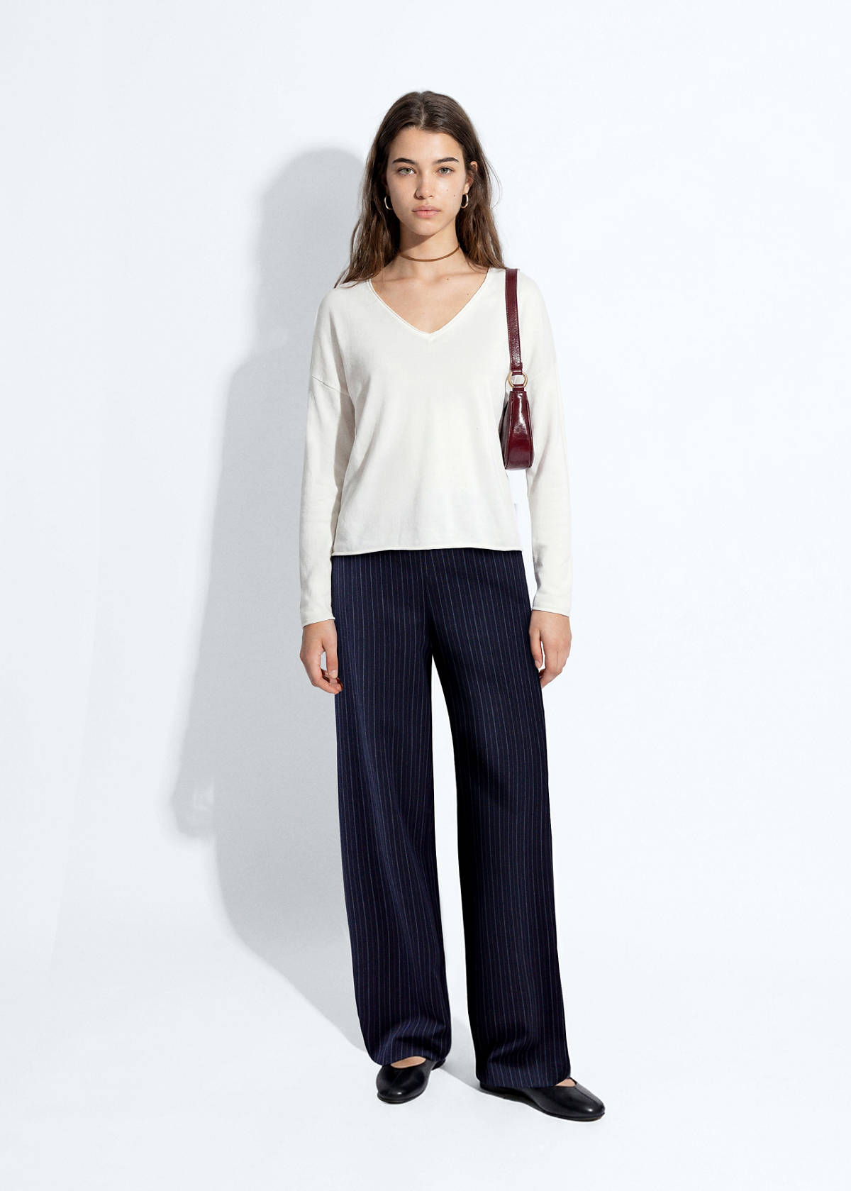 V-neck knit sweater — White