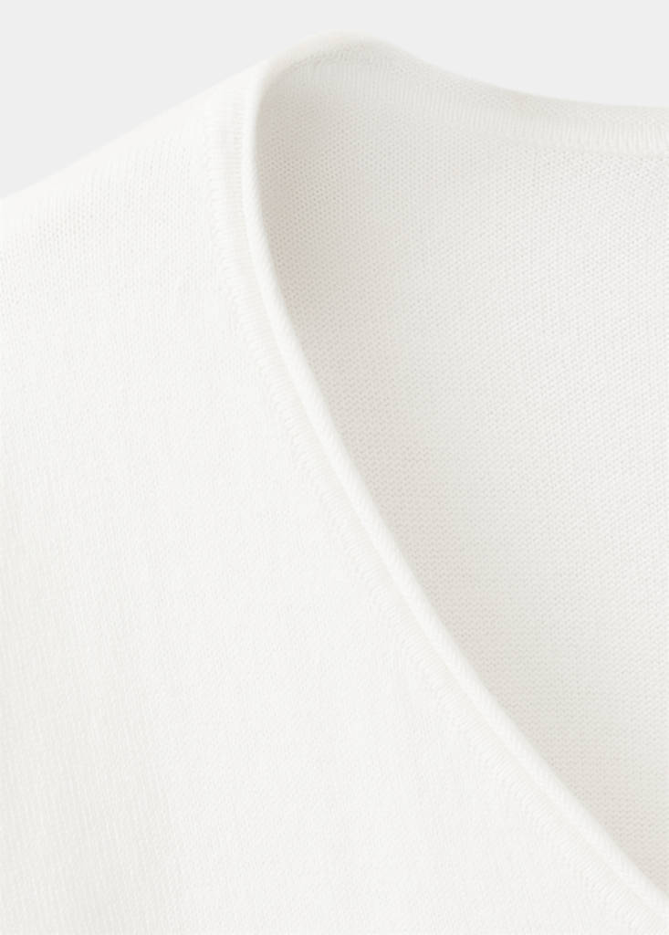 V-neck knit sweater — White