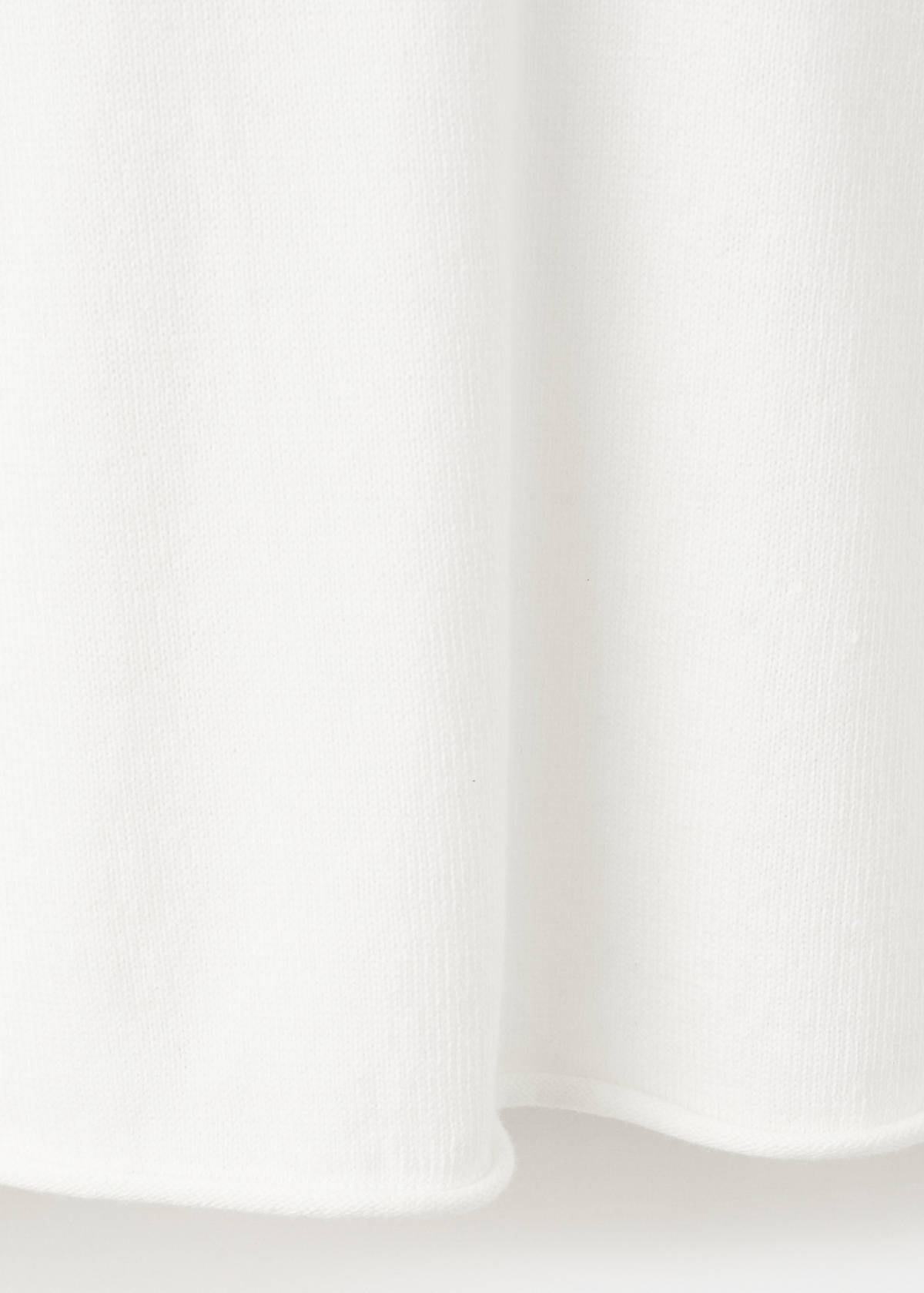 V-neck knit sweater — White