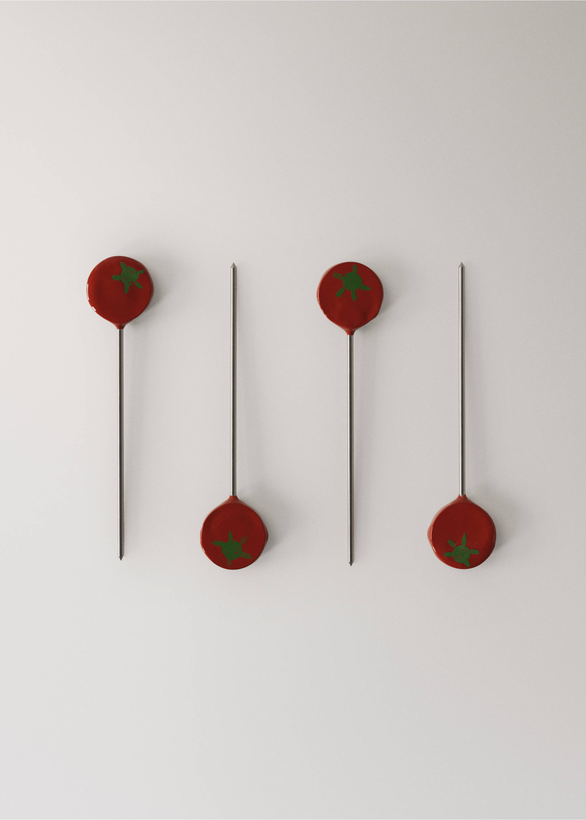 Pack de 4 piques porte-tomate - Article sans modèle, Rouge. Ref: 37023298-00.