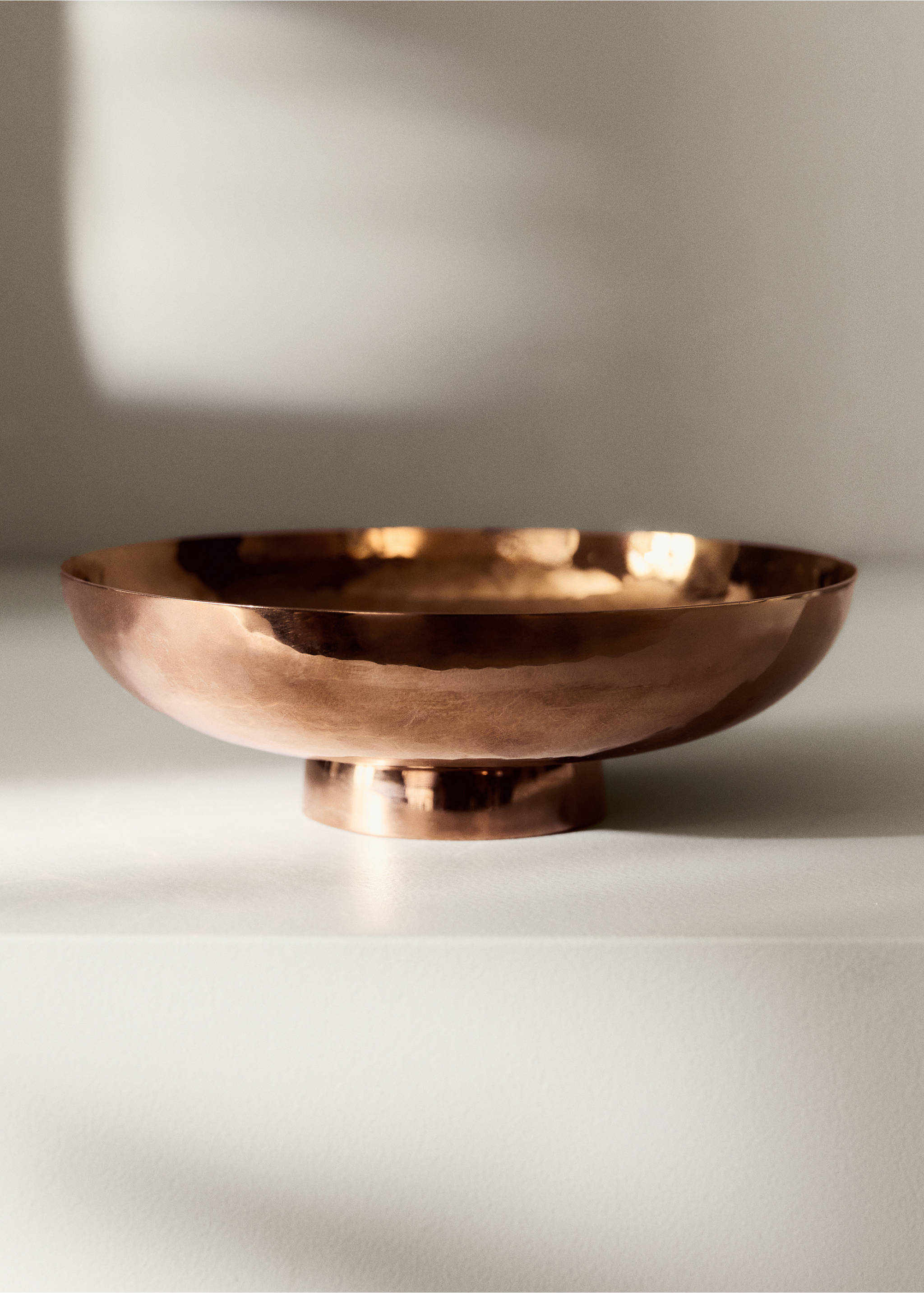 Large embossed stainless steel bowl - General plane, Copper. Ref: 37023301-00.