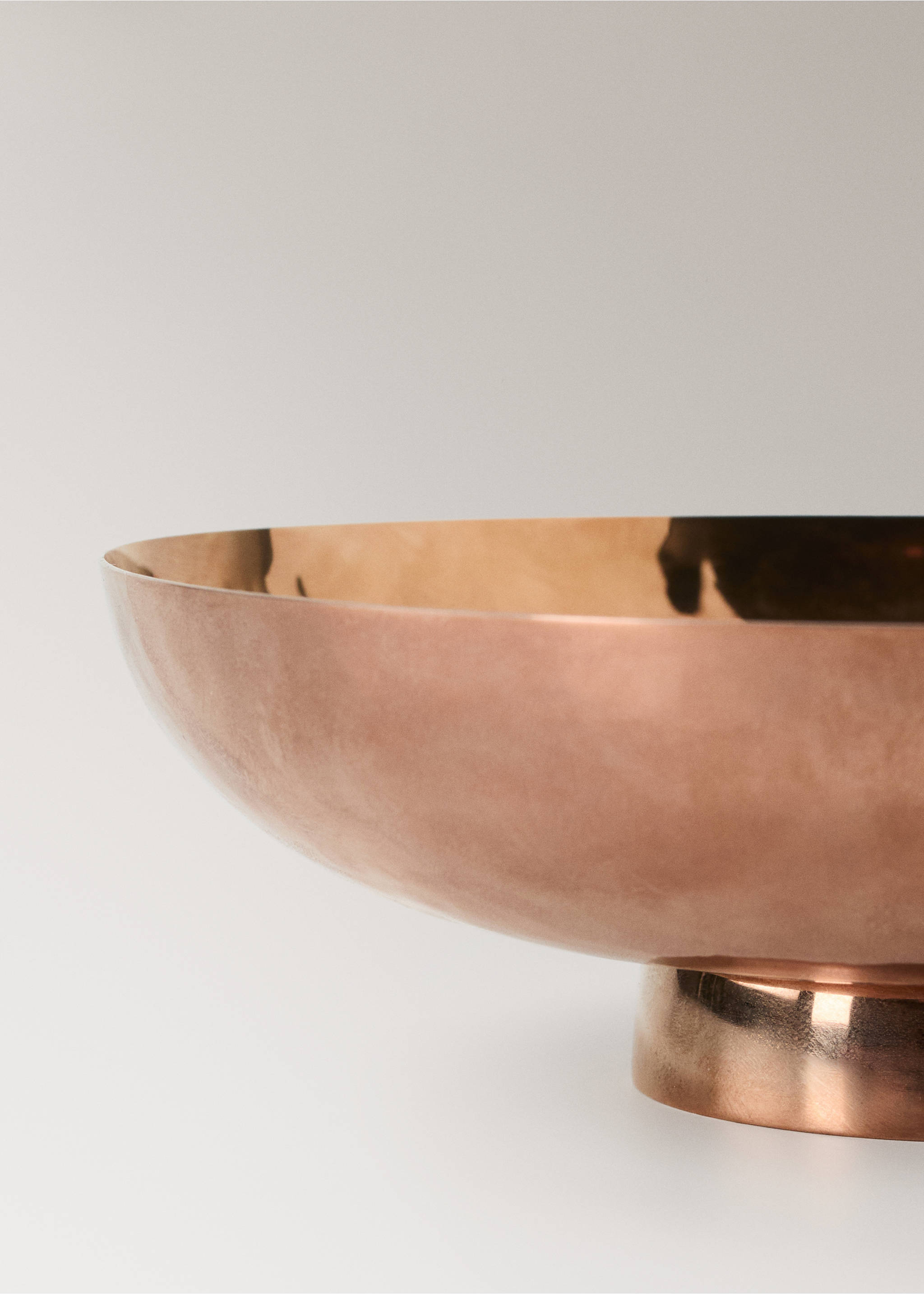 Large embossed stainless steel bowl - Details of the article 2, Copper. Ref: 37023301-00.