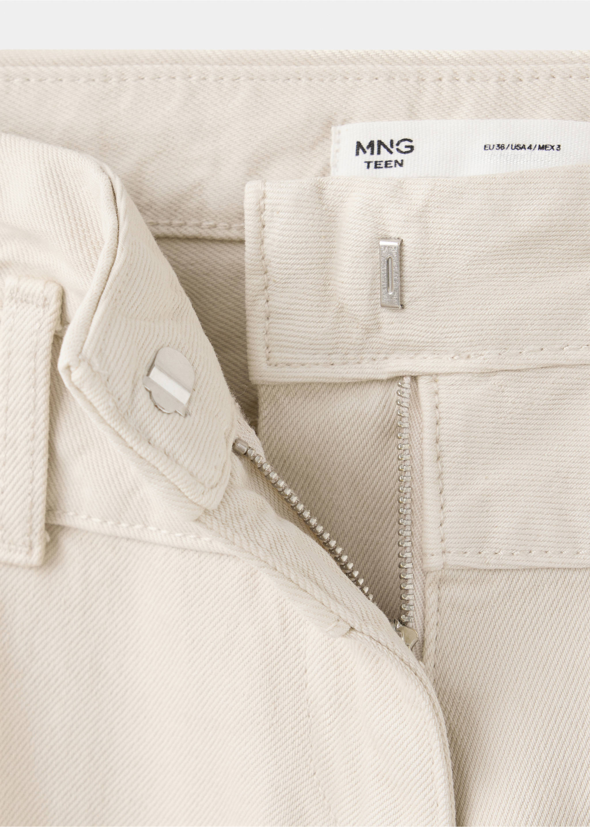 Double-waist straight jeans - Details of the article 8, Sand. Ref: 37023302-00.