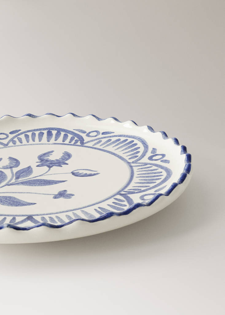 Hand-painted stoneware dessert plate — Blue