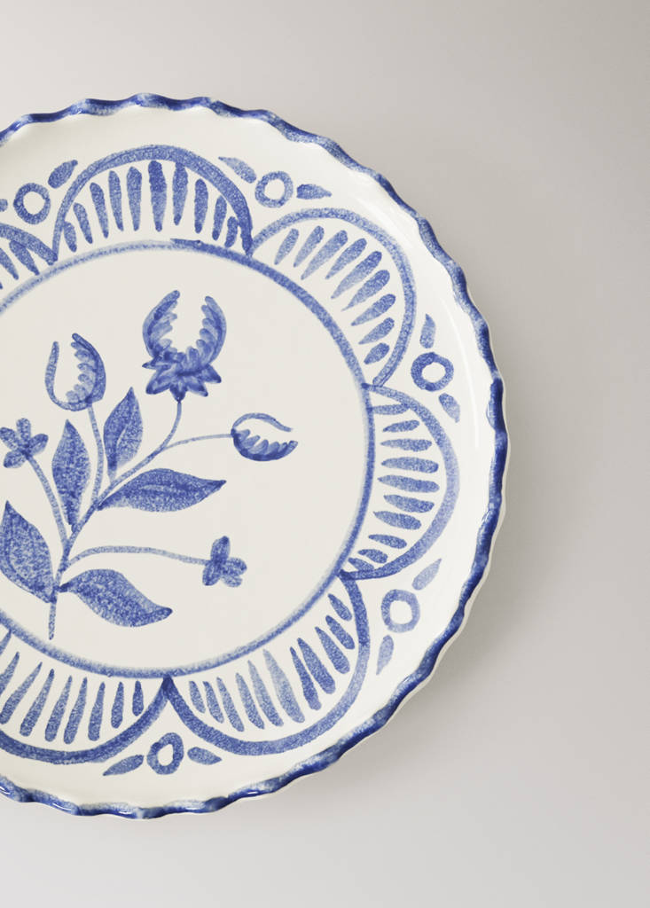 Hand-painted stoneware dessert plate — Blue