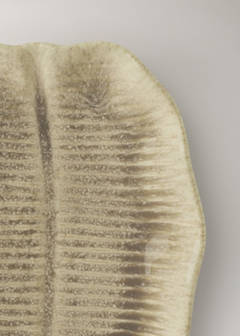 Stoneware leaf dish — Medium Brown 2