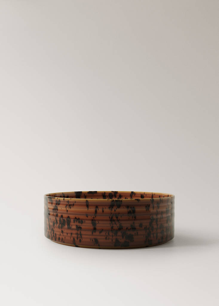 Medium reactive stoneware bowl — Brown