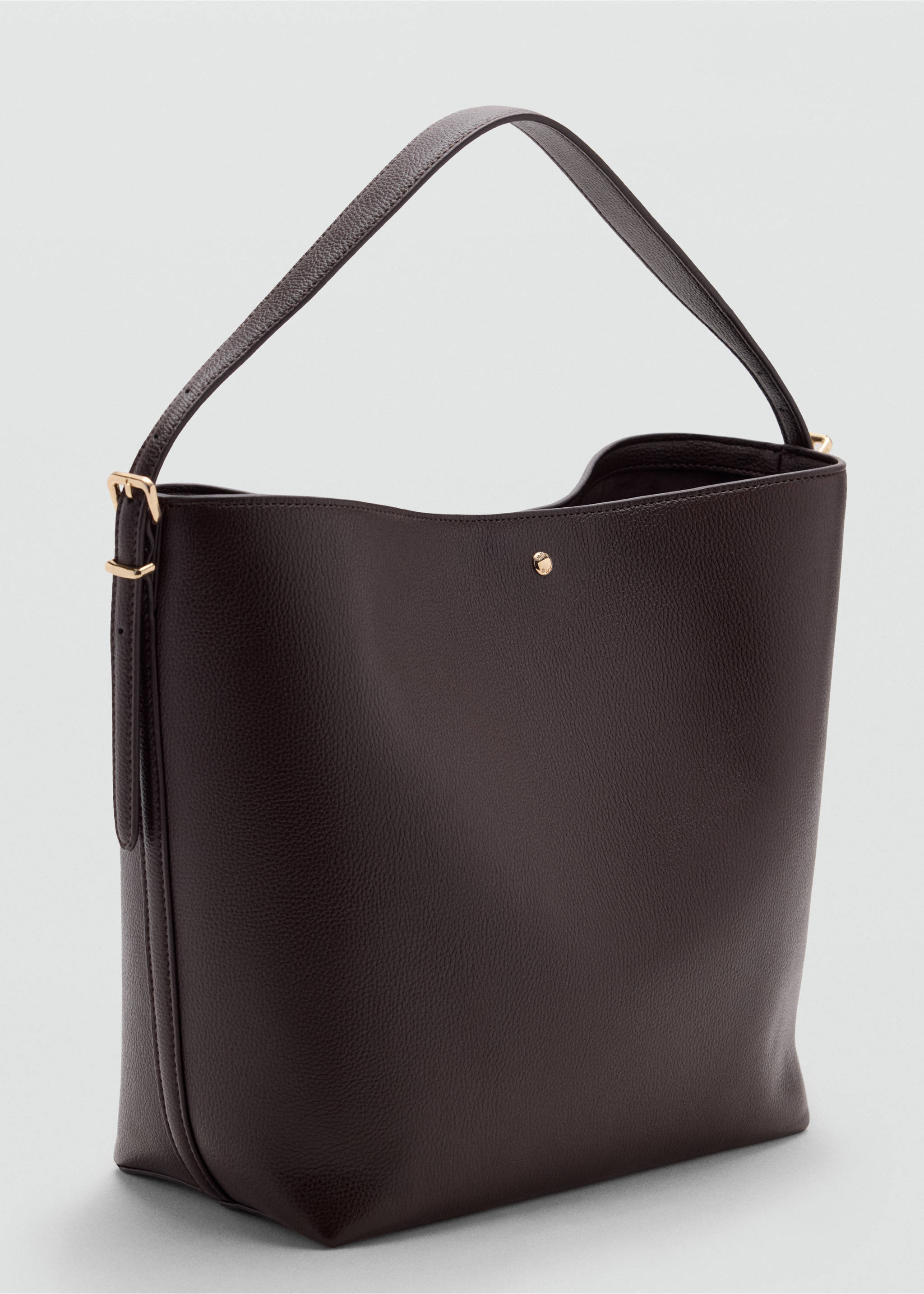 Bucket bag with buckle - Medium plane, Chocolate. Ref: 37023318-00.