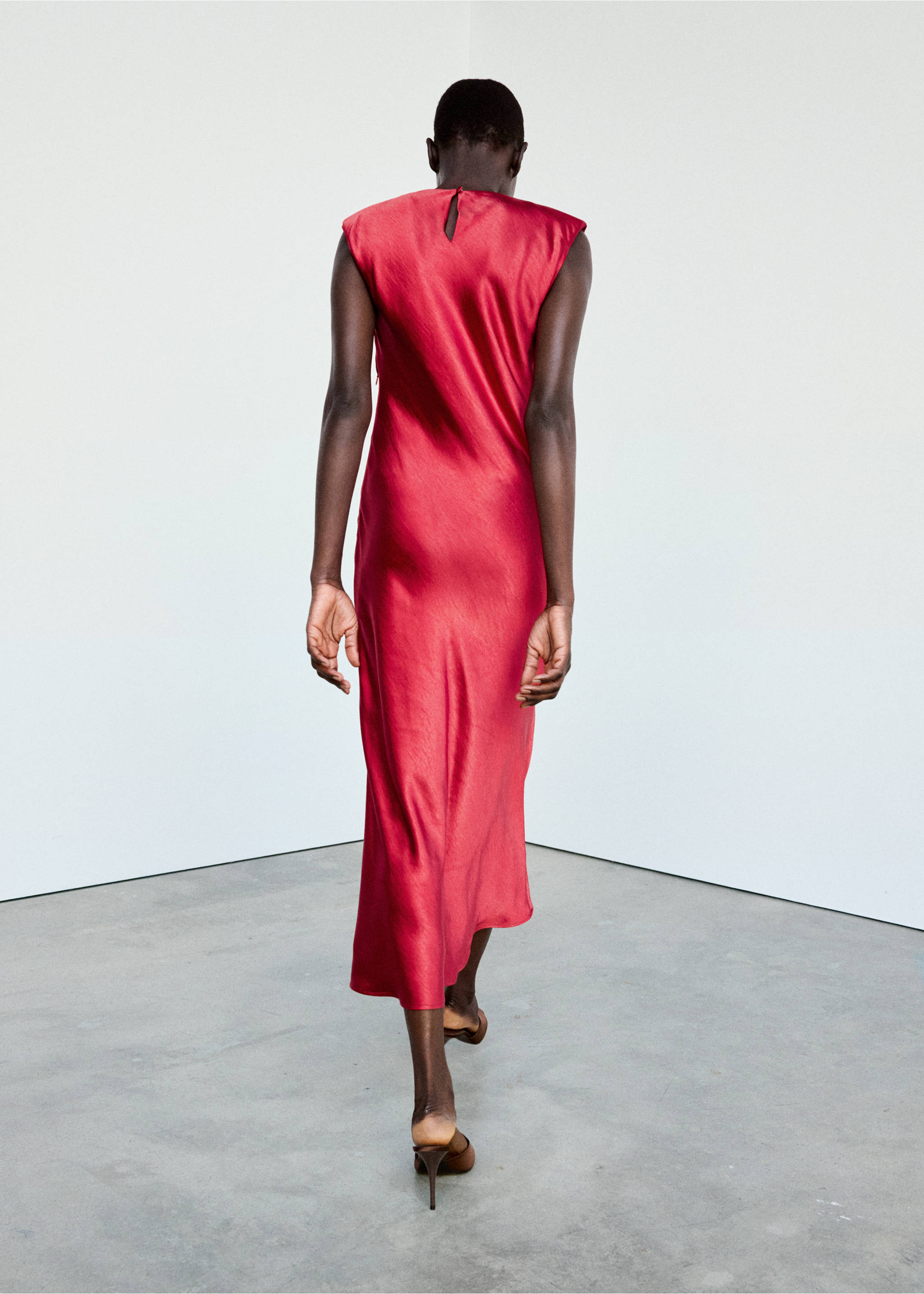 Robe satinée épaulettes - Verso de l’article, Rouge. Ref: 37023862-00.