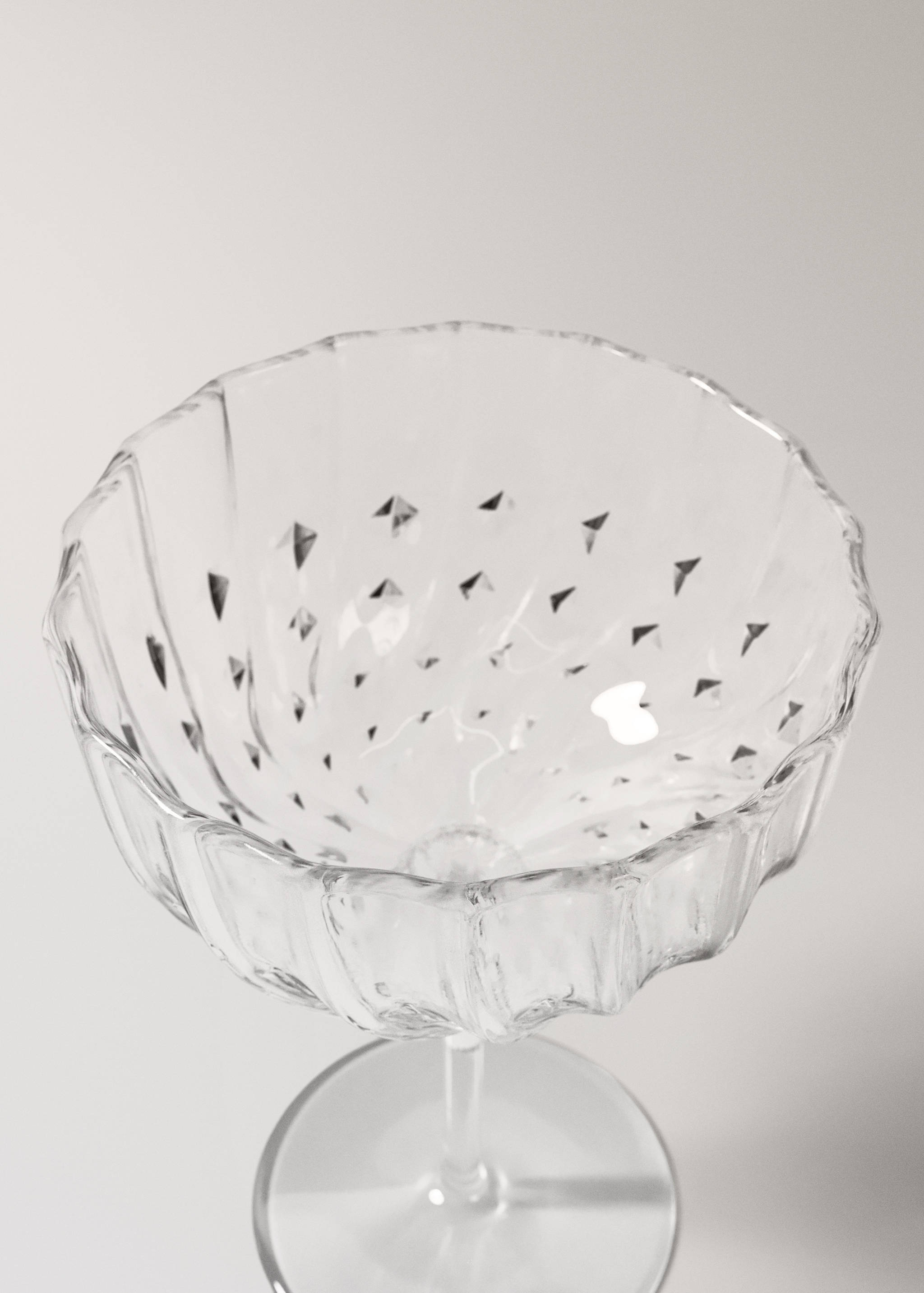 Clear glass cup - Details of the article 1