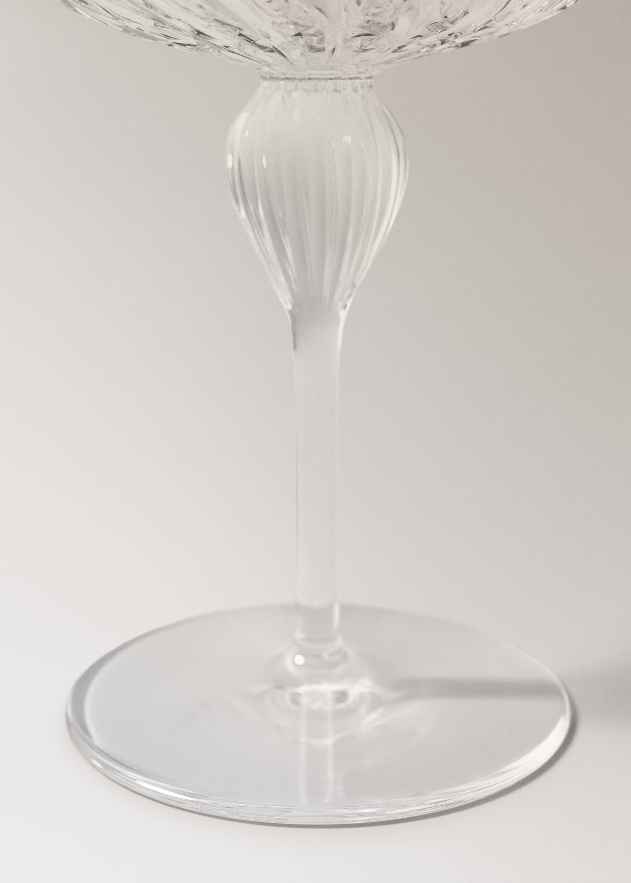 Clear glass cup - Details of the article 2
