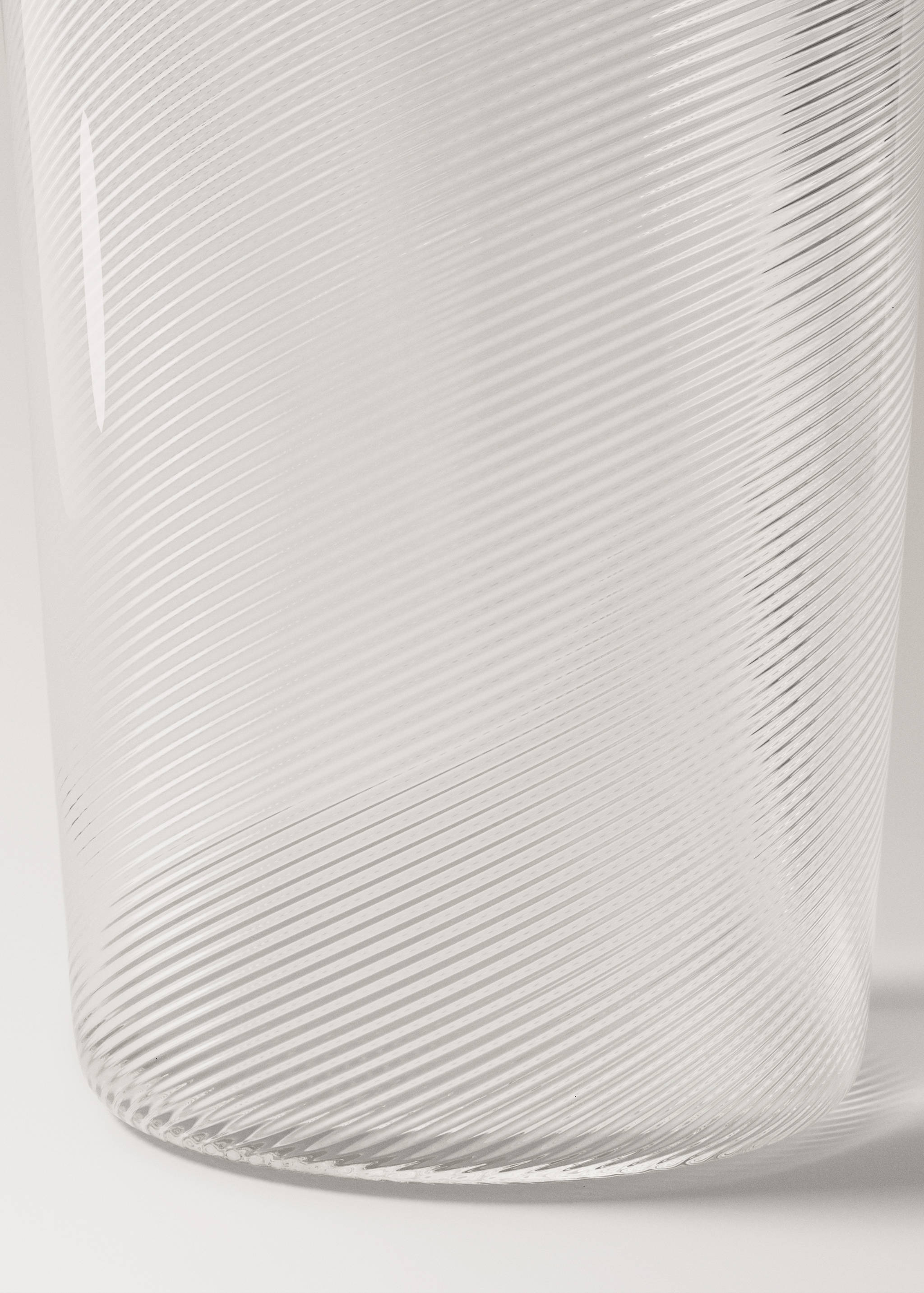 Textured glass vase - Details of the article 2