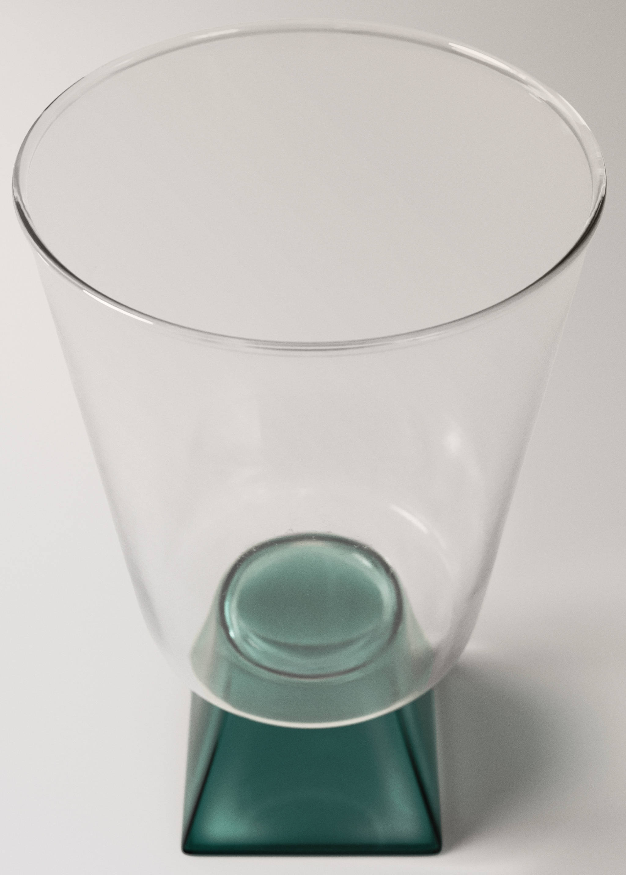Coloured base glass tumbler - Details of the article 2
