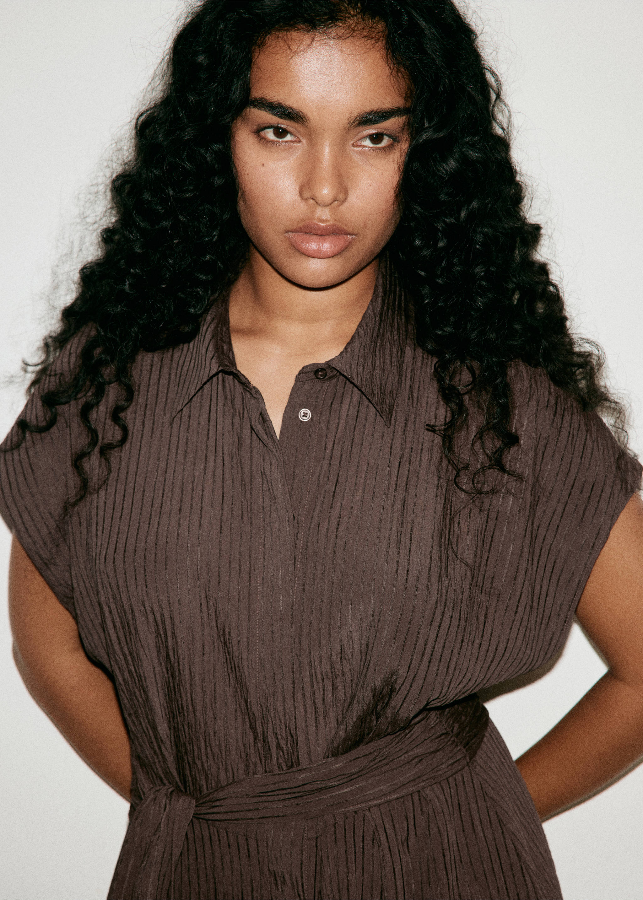 Belt shirt dress - Details of the article 4, Brown. Ref: 37023878-00.