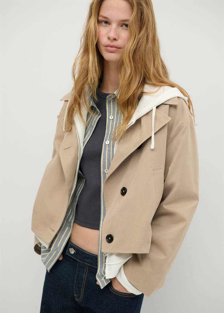 Short trench coat — Beige