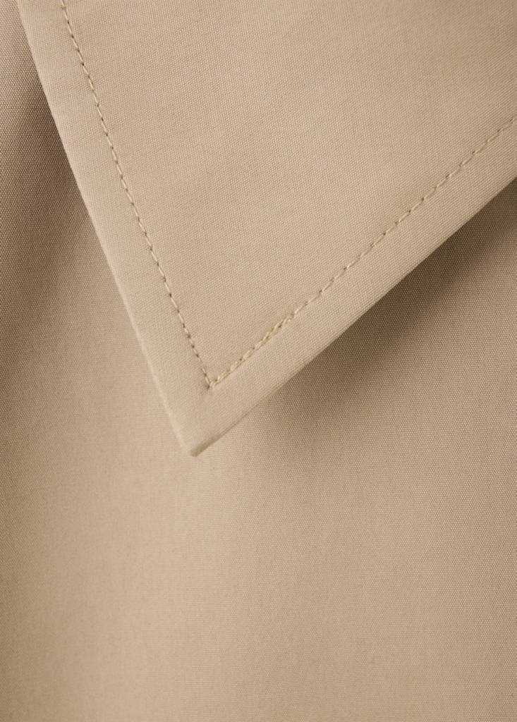 Short trench coat — Beige