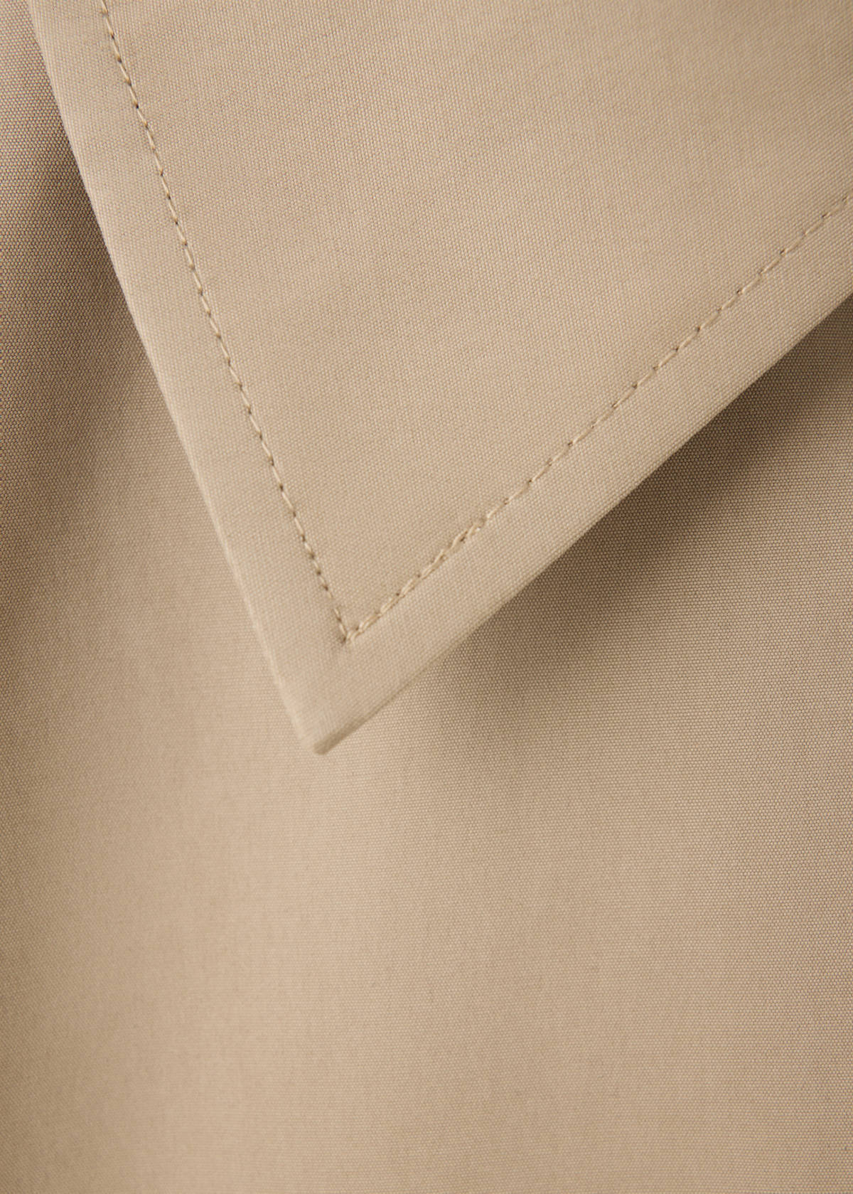 Short trench coat — Beige