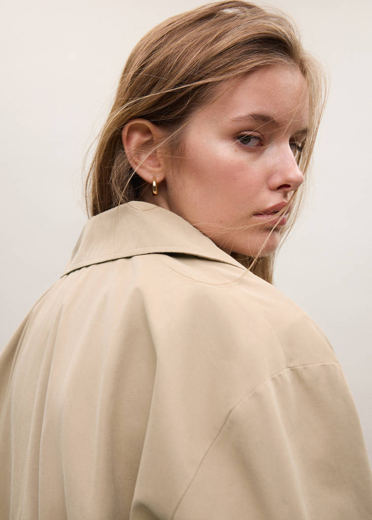 Short trench coat — Beige