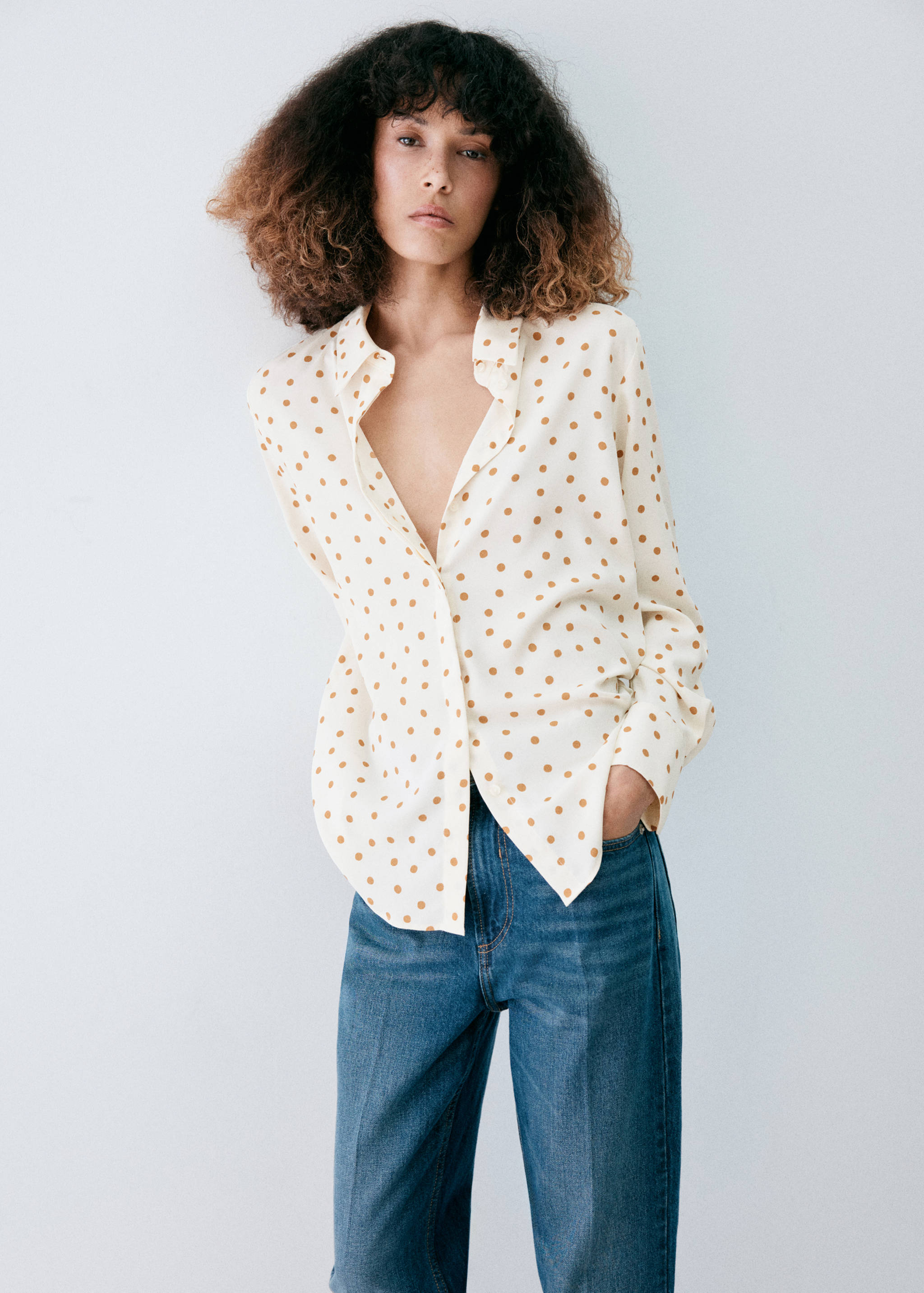 Camisa recta estampada - Plano medio