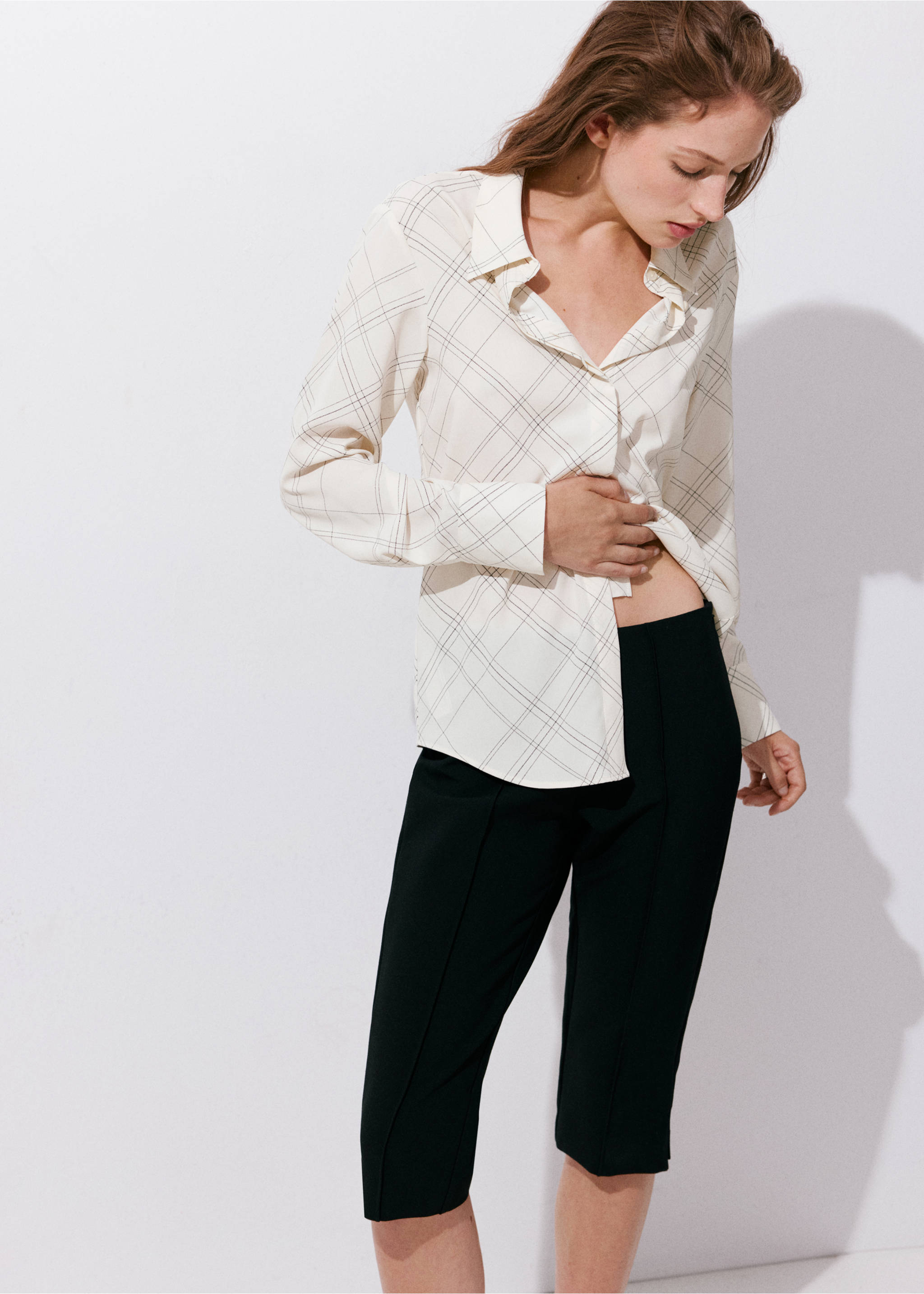 Shirt basic - Medium plane, Ecru. Ref: 37024071-00.