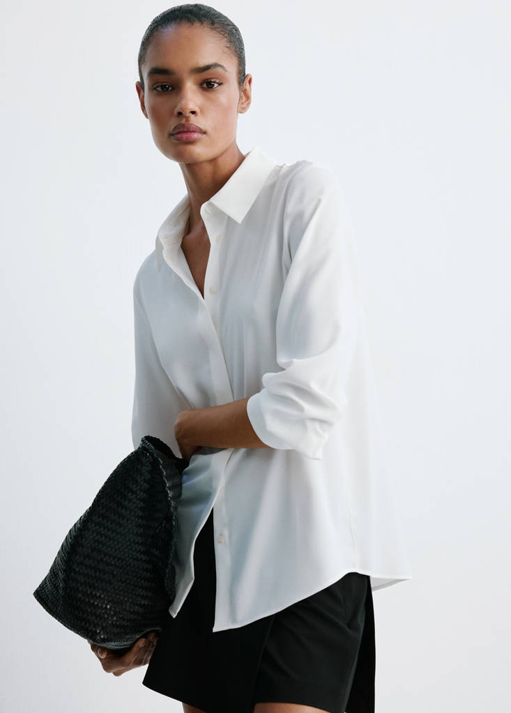 Fluid blouse with concealed buttons — Off White