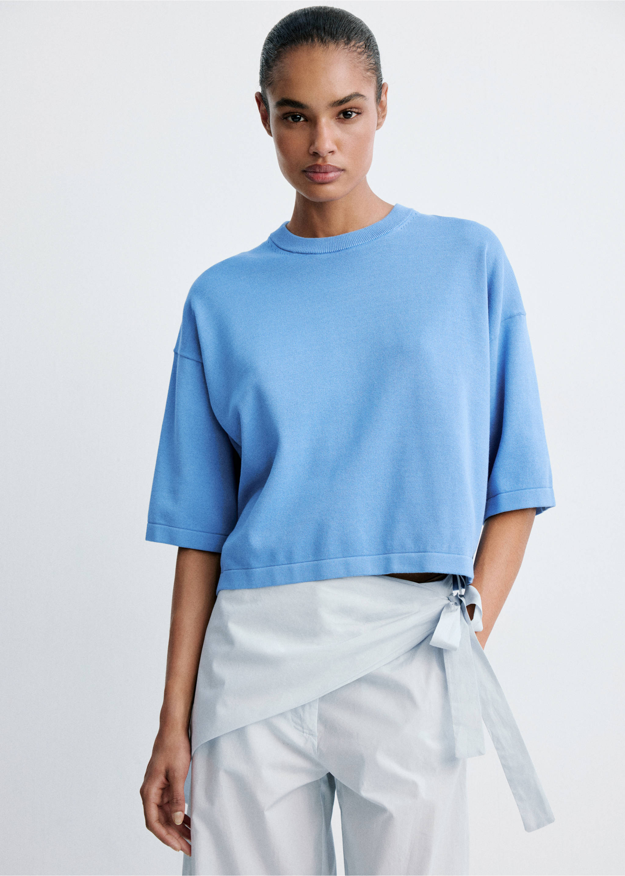 Short-sleeved knitted sweater - Medium plane, Blue. Ref: 37024074-00.