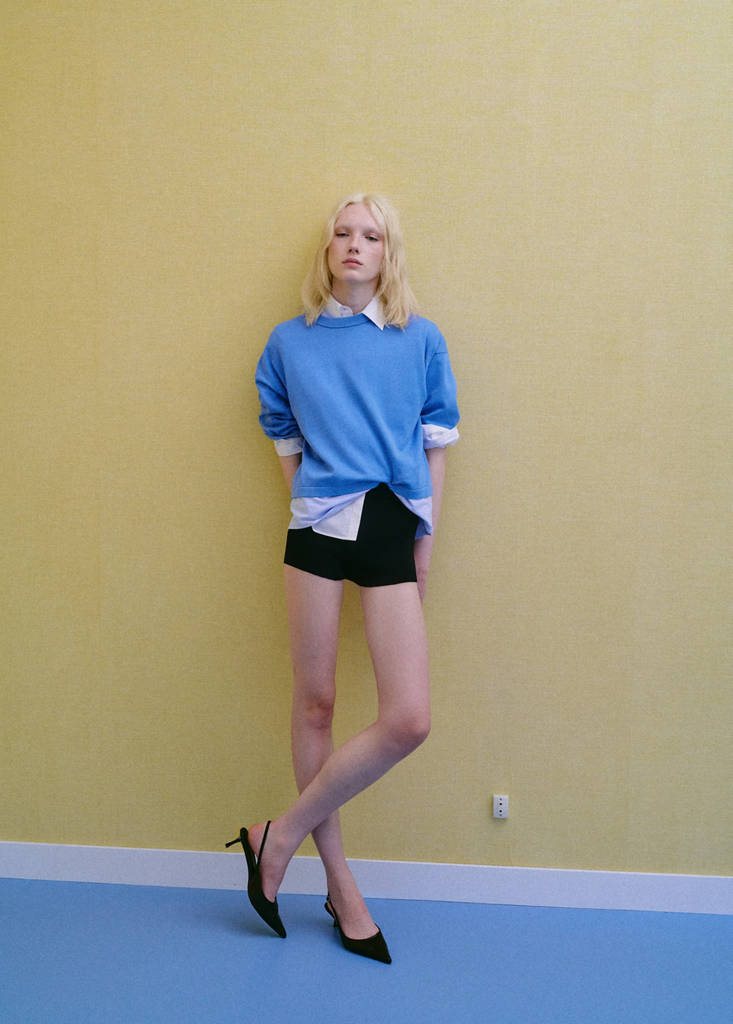 Short-sleeved knitted sweater — Blue