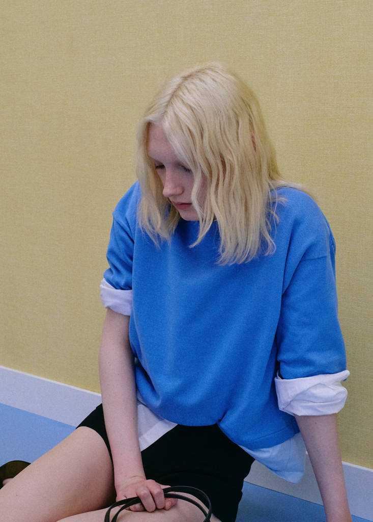 Short-sleeved knitted sweater — Blue