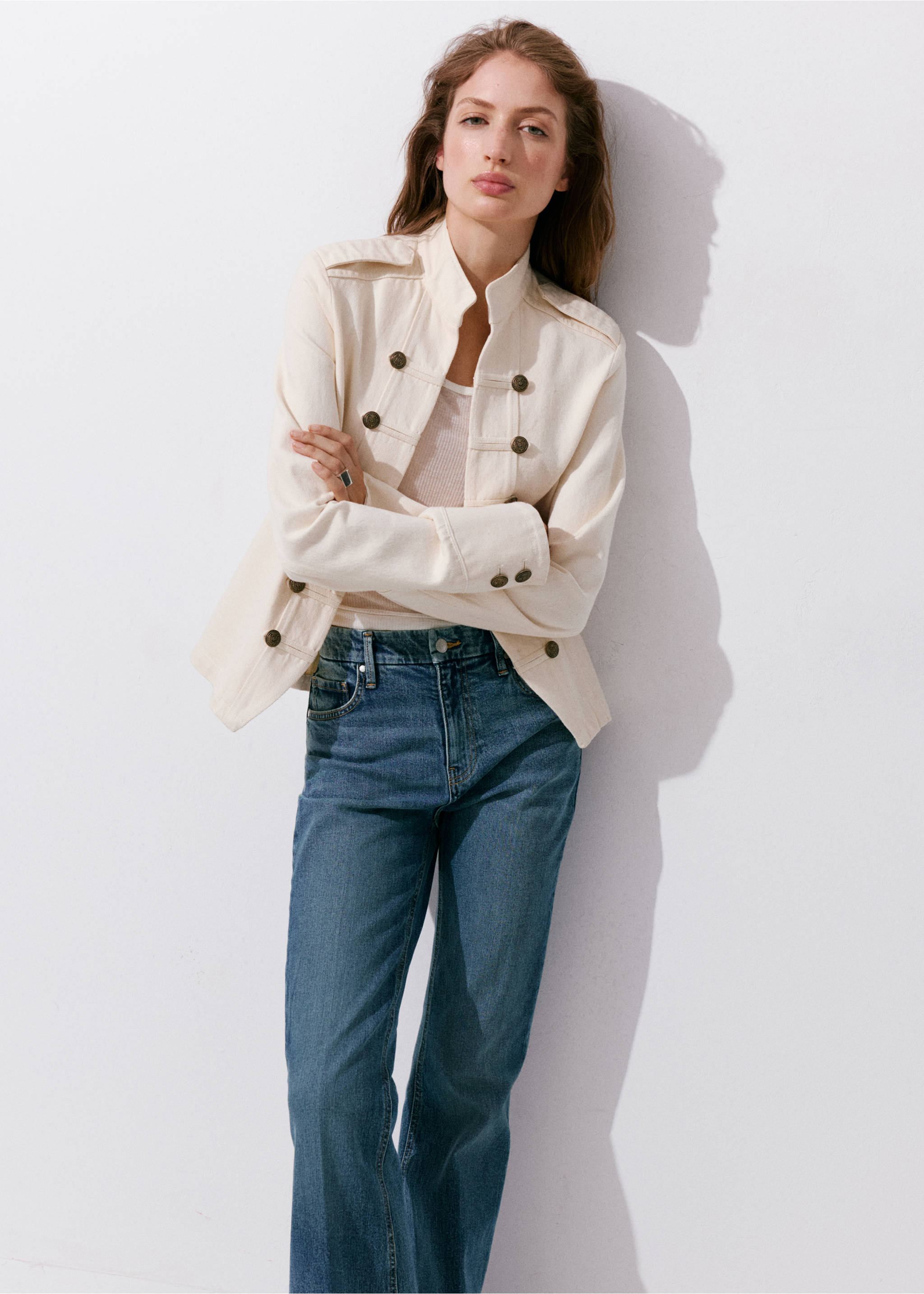 High waist flare jeans - Details of the article 1, Medium Blue. Ref: 37024078-00.