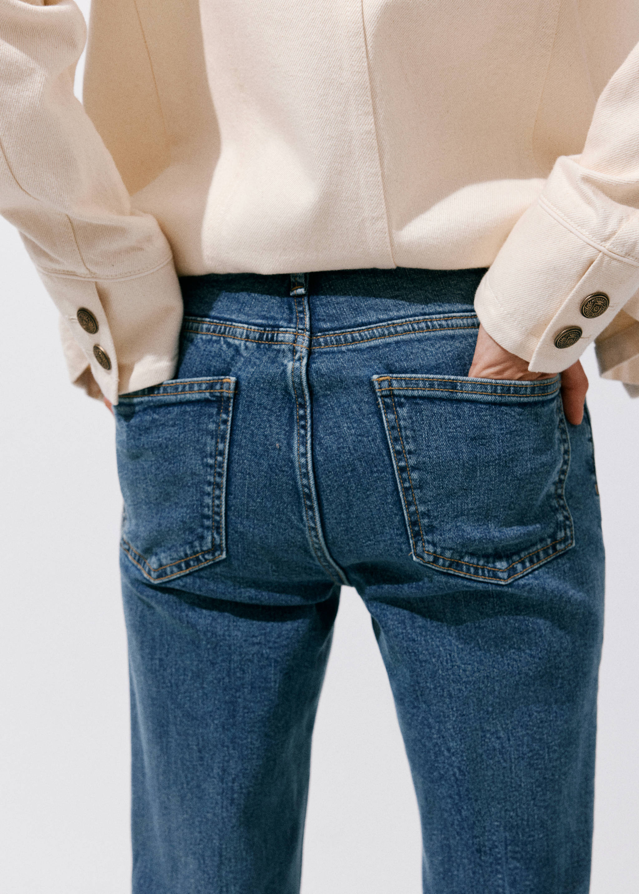 High waist flare jeans - Details of the article 3