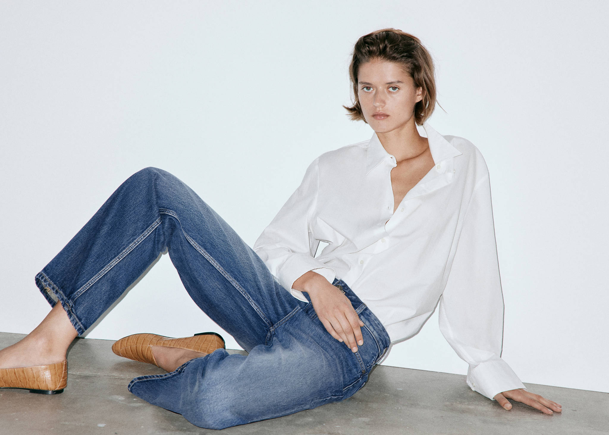 Miami medium-rise straight-fit jeans - Panoramic plane