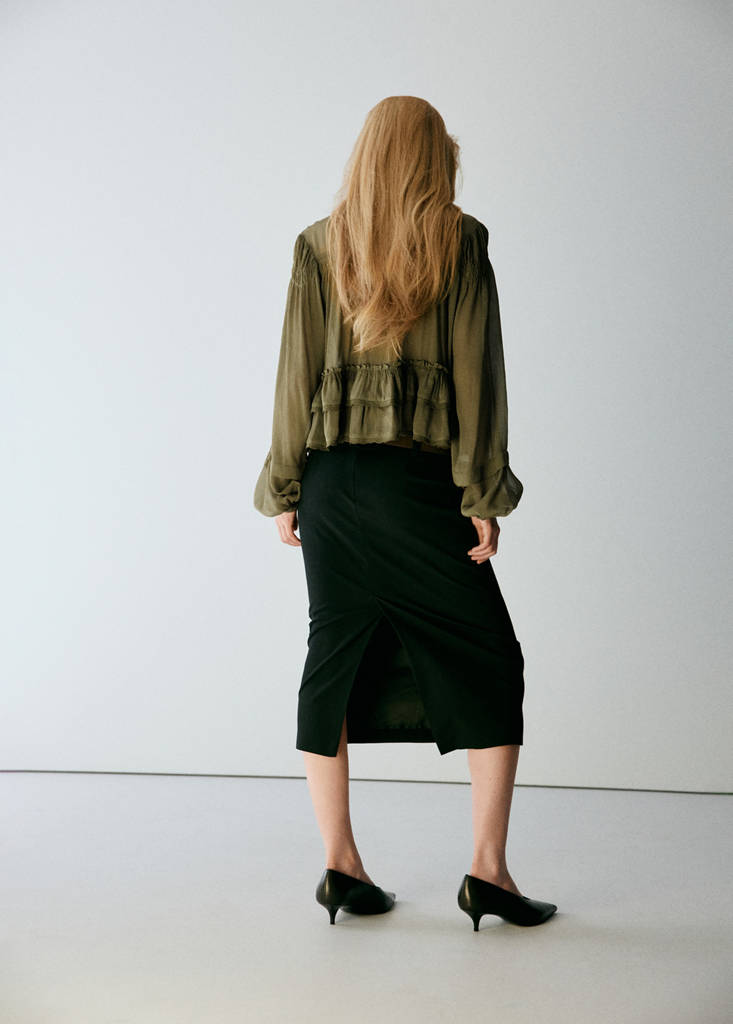 Ruffle blouse with lace details — Green
