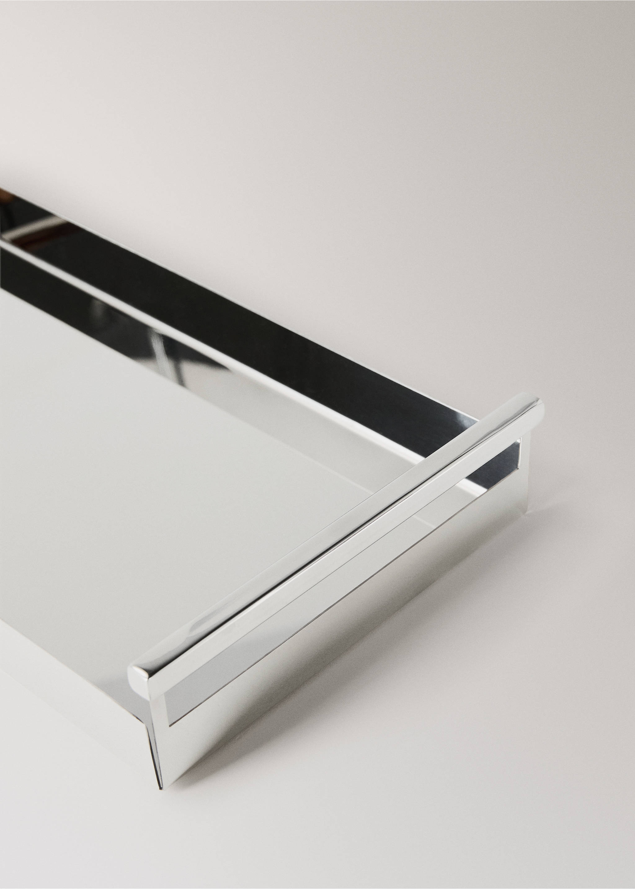Large rectangular stainless steel tray - Details of the article 2, Silver. Ref: 37024093-00.