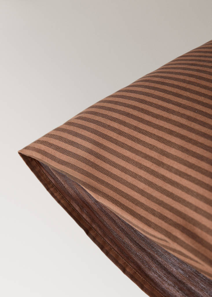 Two cotton percale two-tone striped pillowcases 60x60 cm — Brown
