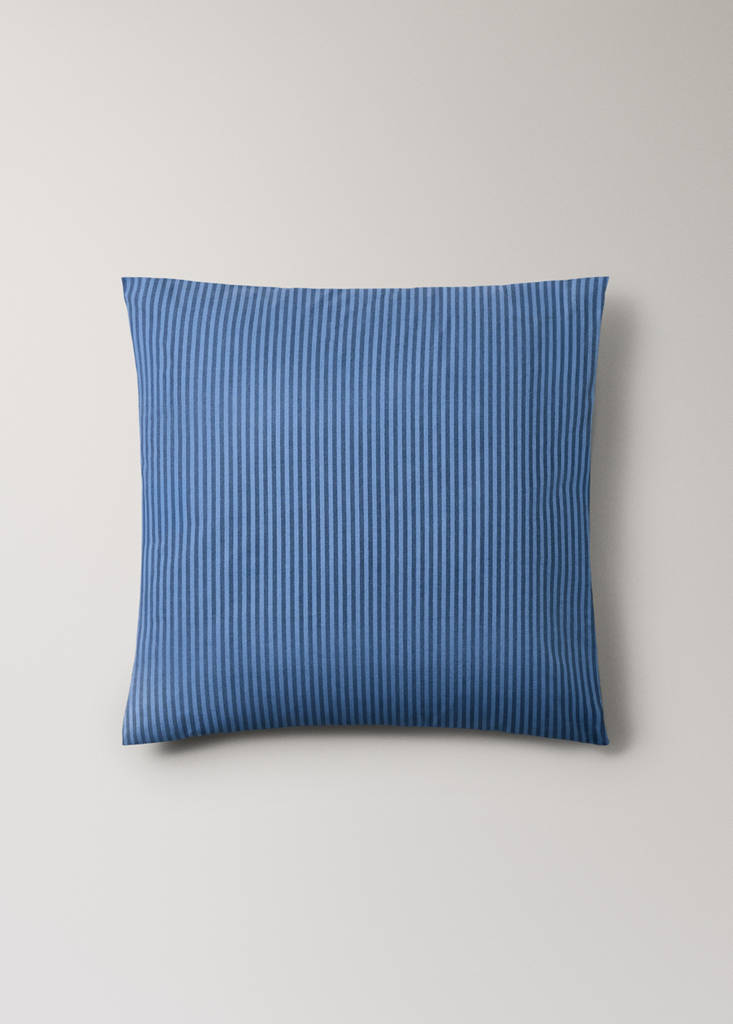 Two cotton percale two-tone striped pillowcases 60x60 cm — Indigo Blue