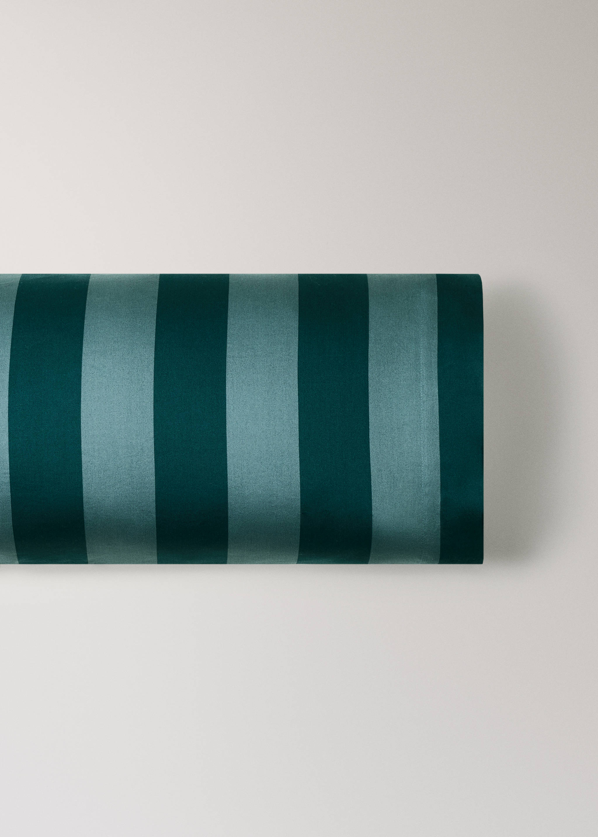 Wide watercolour stripe pillowcase 50x75 cm - Article without model