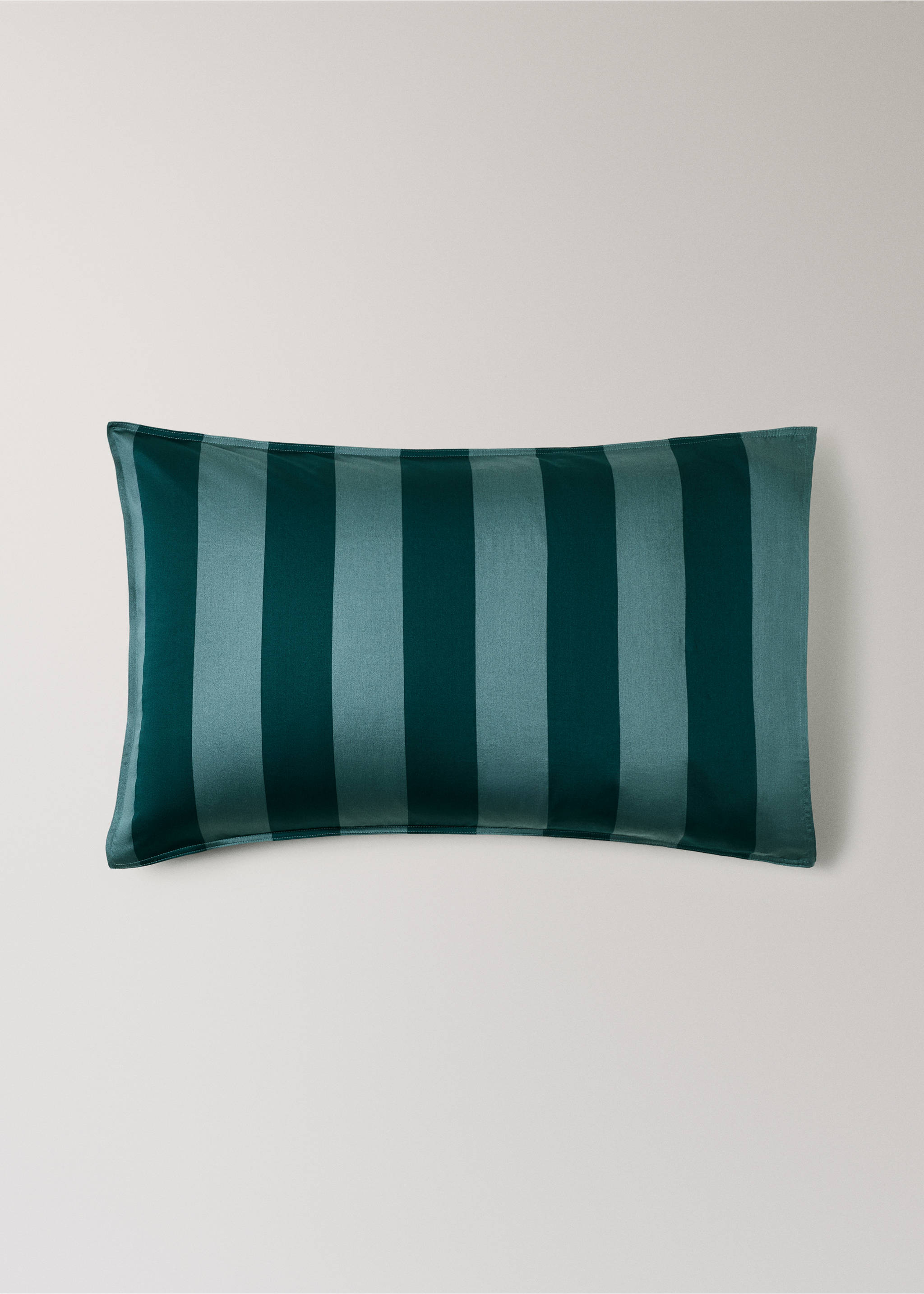 Two wide stripe watercolour pillow covers 50x75 cm - Article without model, Petrol Blue. Ref: 37024106-00.