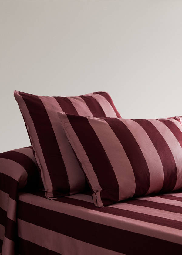 Two wide stripe watercolour pillow covers 60x60 cm — Maroon