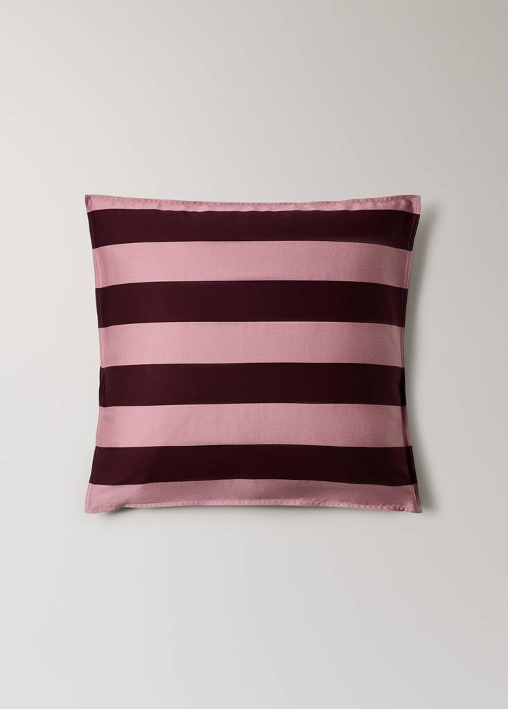 Two wide stripe watercolour pillow covers 60x60 cm — Maroon