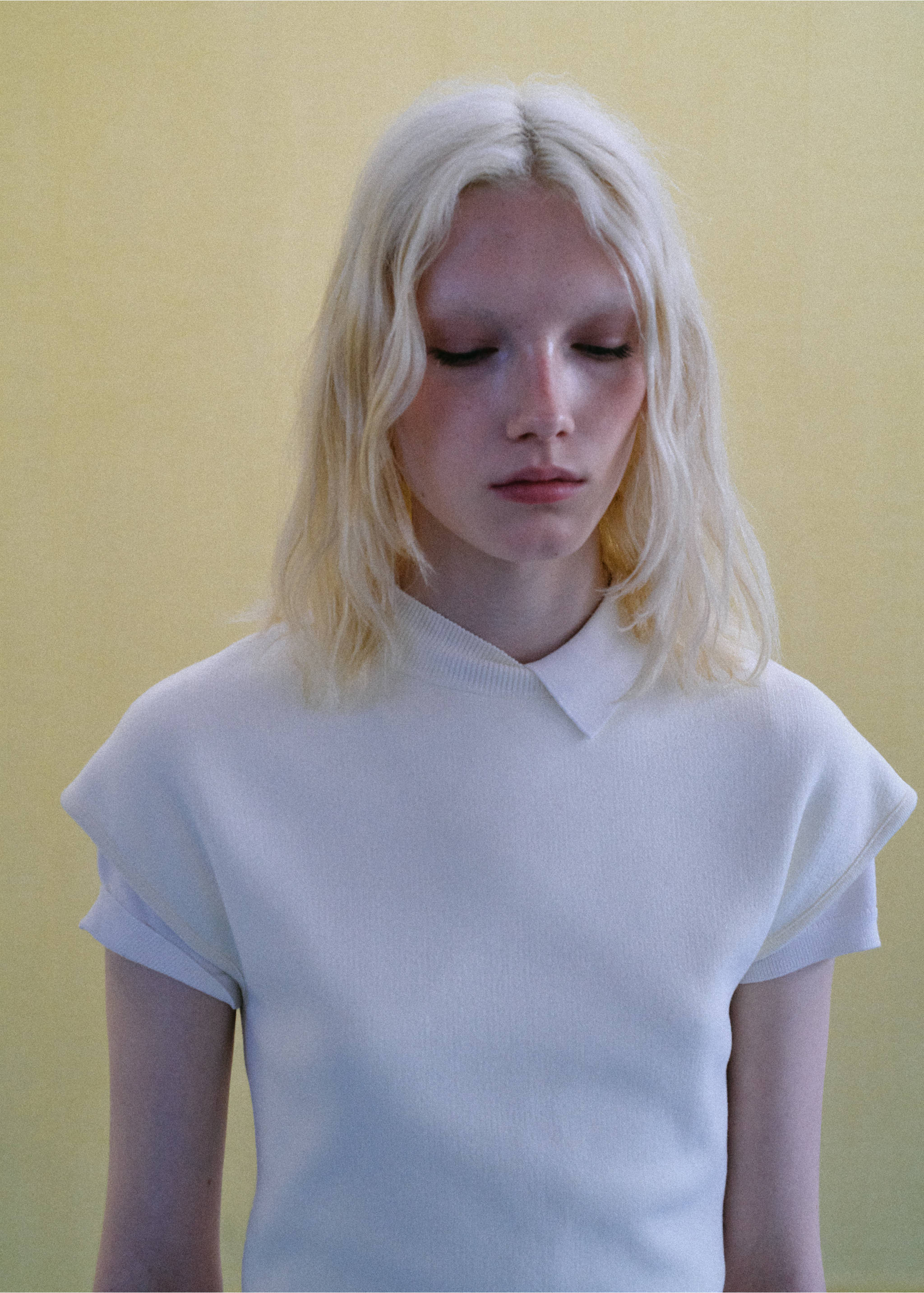 Short-sleeve mock neck sweater - Medium plane, Ecru. Ref: 37024115-00.