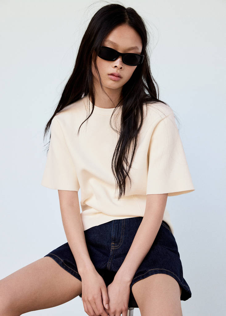 Short-sleeved fine-knit sweater — Ecru